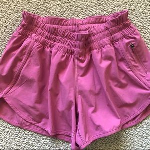 Lululemon low rise tracker shorts 4 inseam size 8